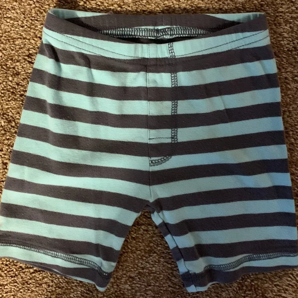 Bundle of Boy's short set 3T